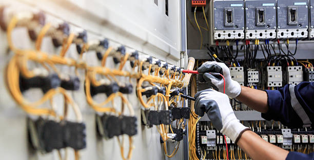 Professional Electrician technician working in Omaha, TX